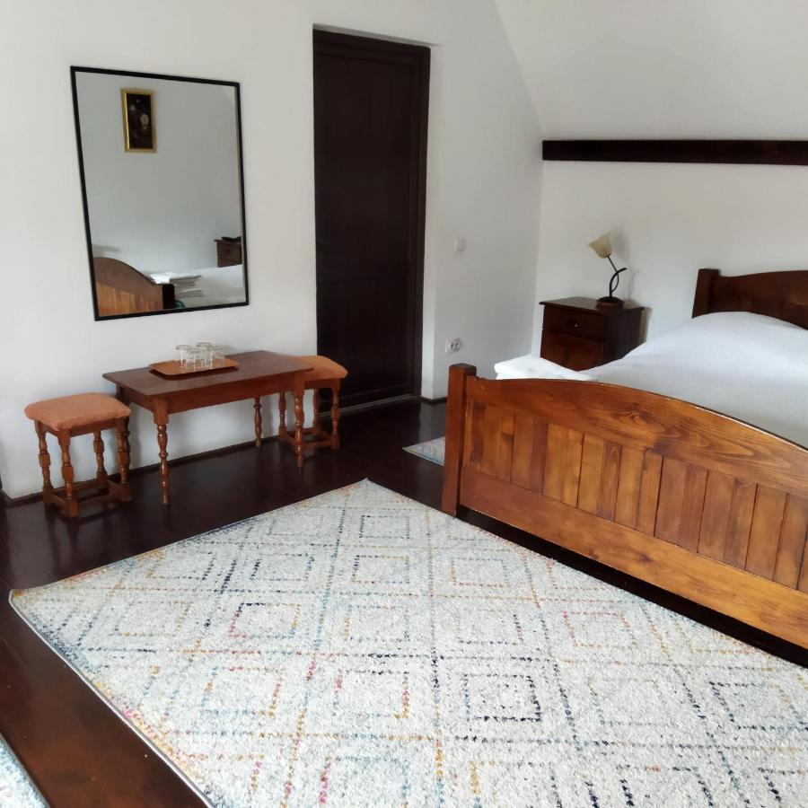 Hotel Zori De Zi Bran  Esterno foto